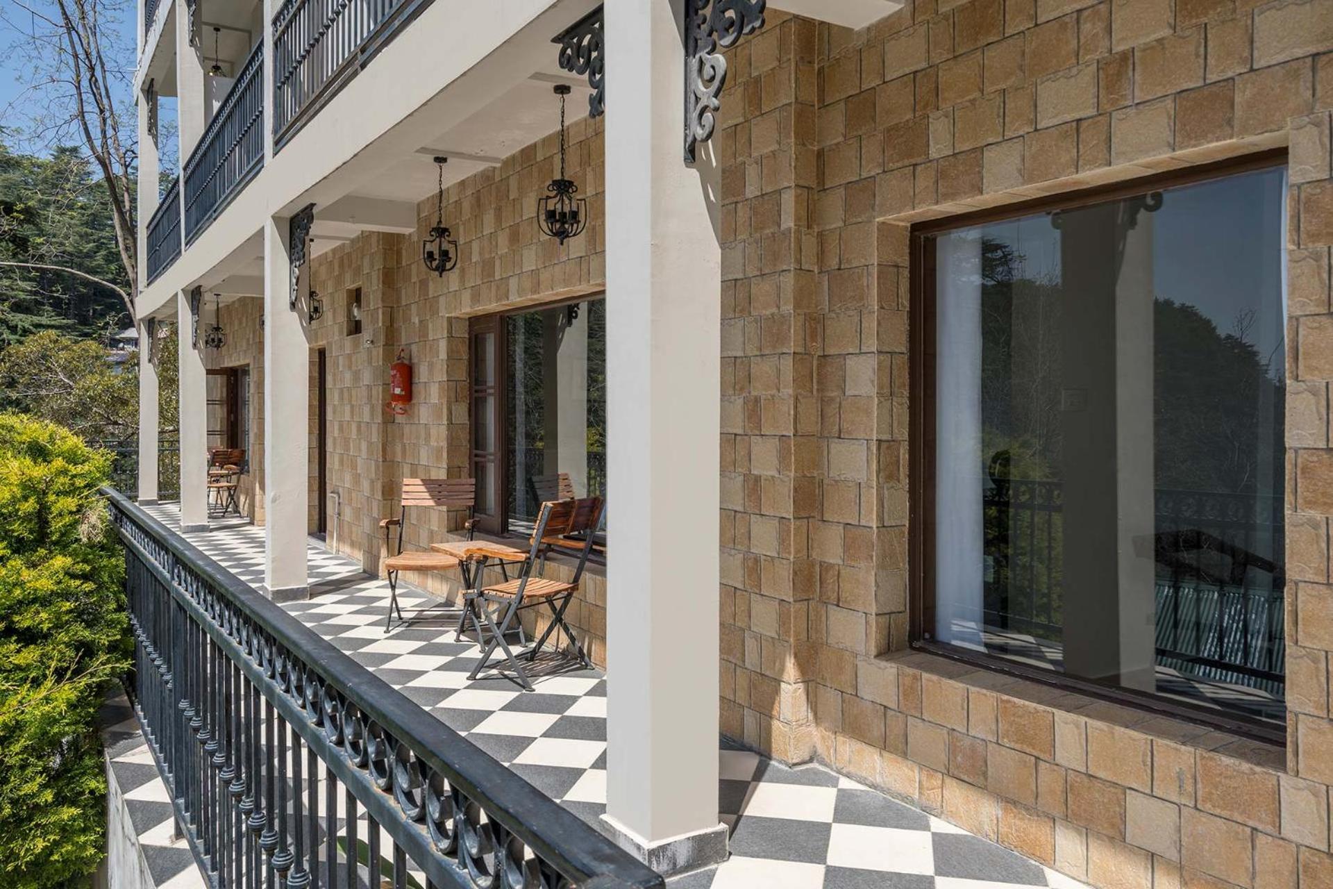 Stayvista At Pine Estate With Outdoor Jacuzzi Shimla Zewnętrze zdjęcie