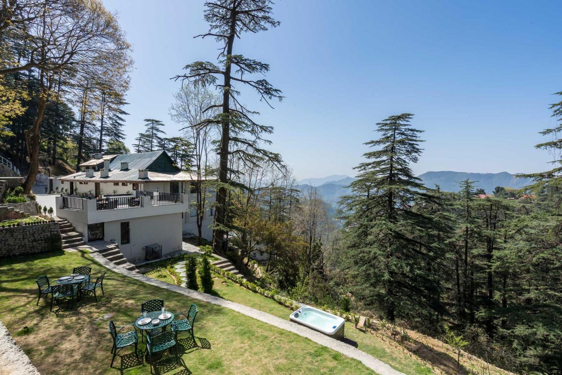 Stayvista At Pine Estate With Outdoor Jacuzzi Shimla Zewnętrze zdjęcie